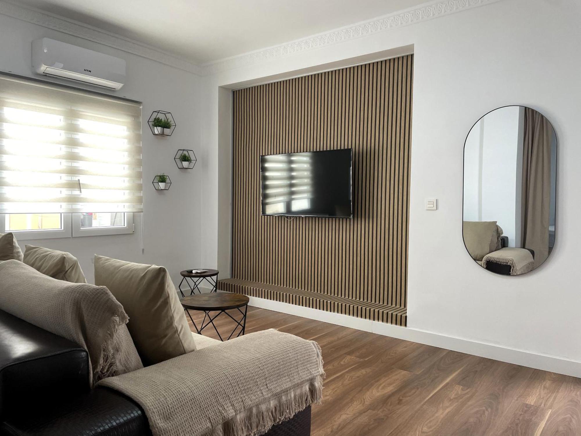 Apartamento Calma Carihuela Beach - 10 Metros De La Playa Торемолинос Екстериор снимка