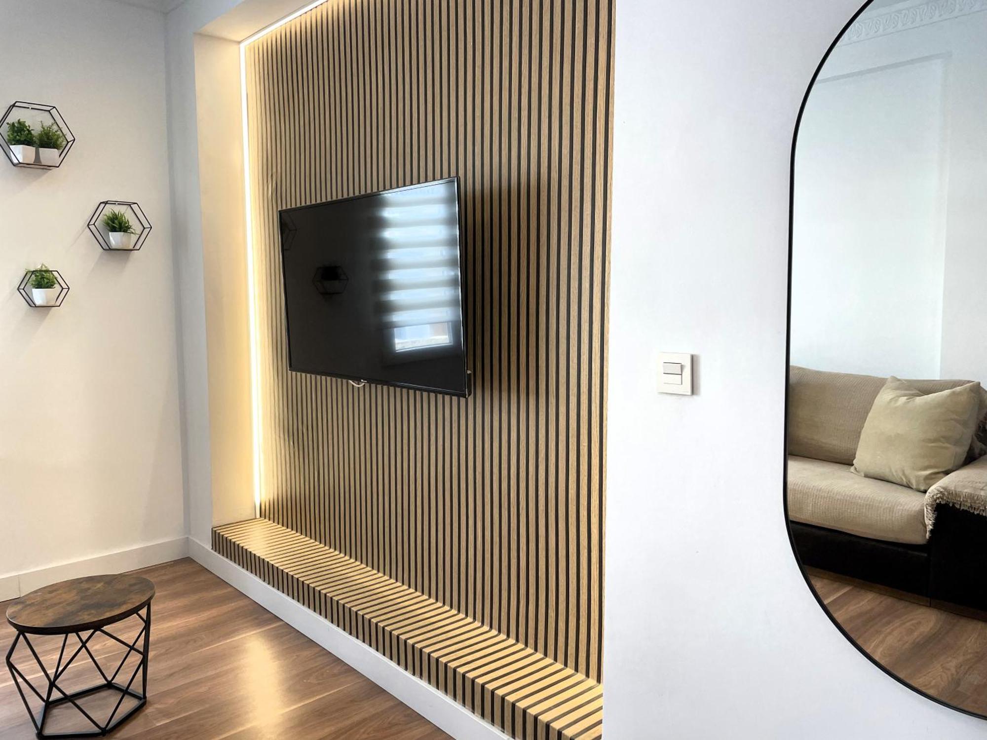 Apartamento Calma Carihuela Beach - 10 Metros De La Playa Торемолинос Екстериор снимка
