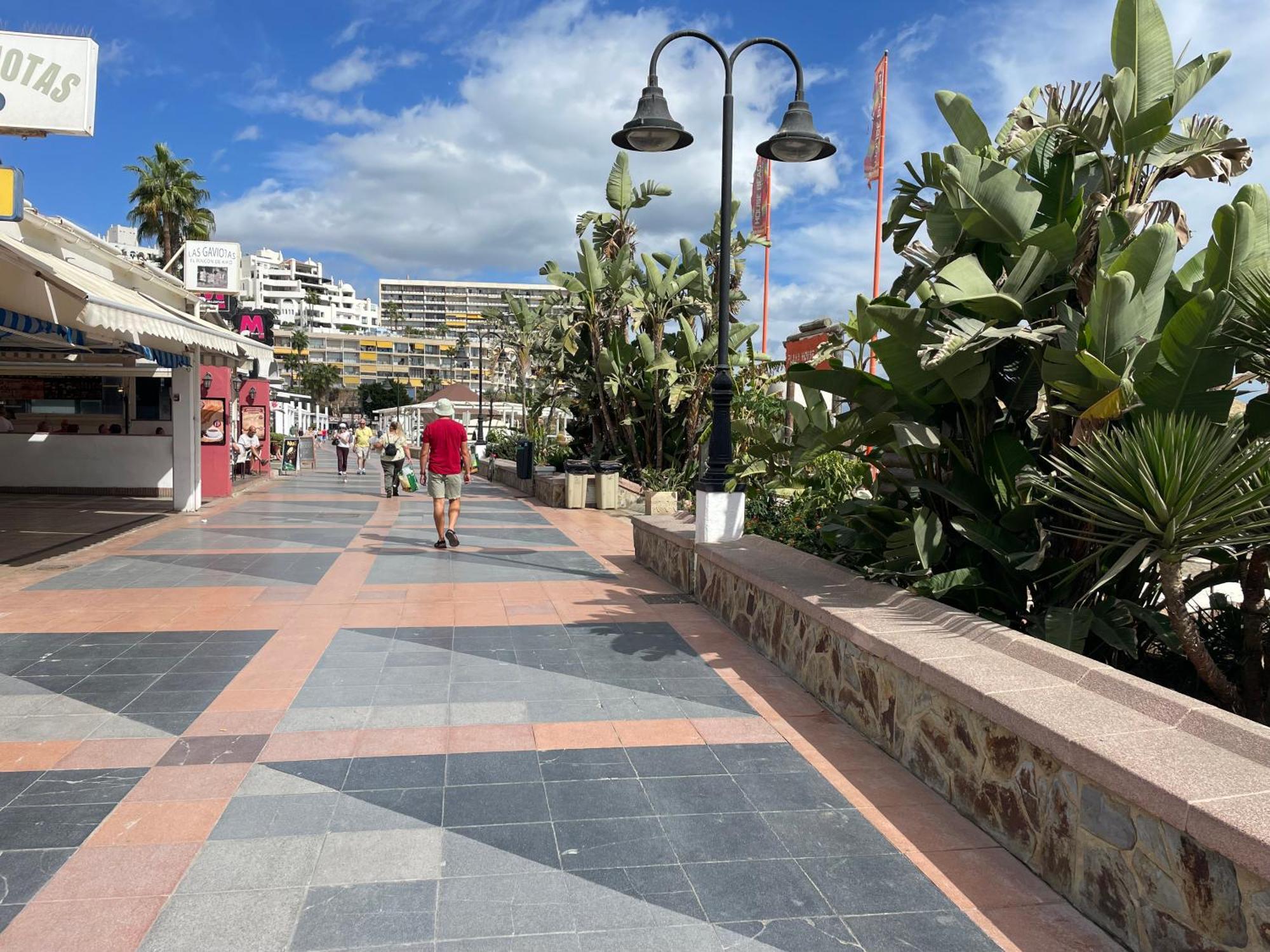 Apartamento Calma Carihuela Beach - 10 Metros De La Playa Торемолинос Екстериор снимка